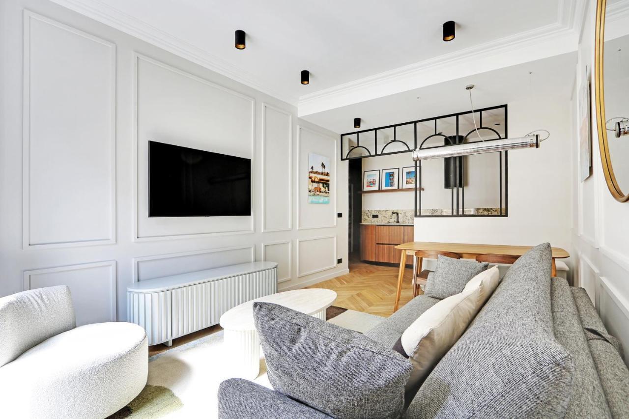 Pick A Flat'S Apartment In Triangle D'Or - Pierre 1Er De Serbie Paris Exterior foto